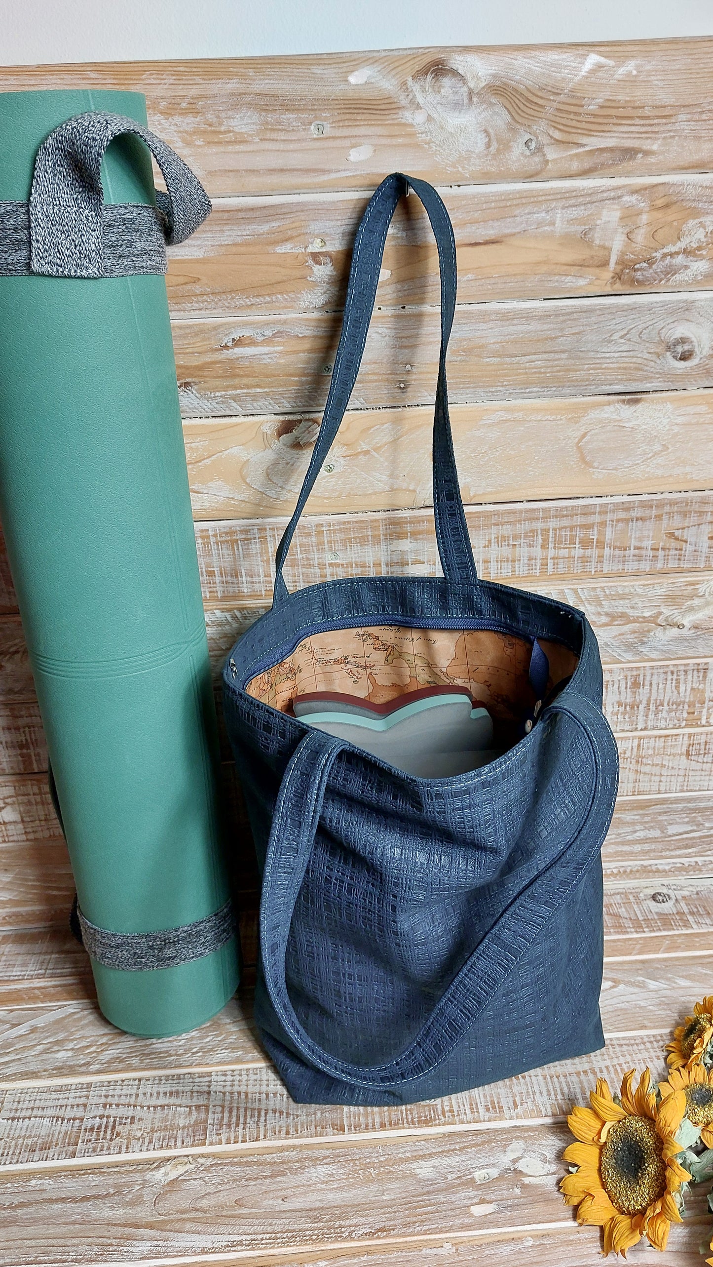 Bruna Shopper L grey polka dots
