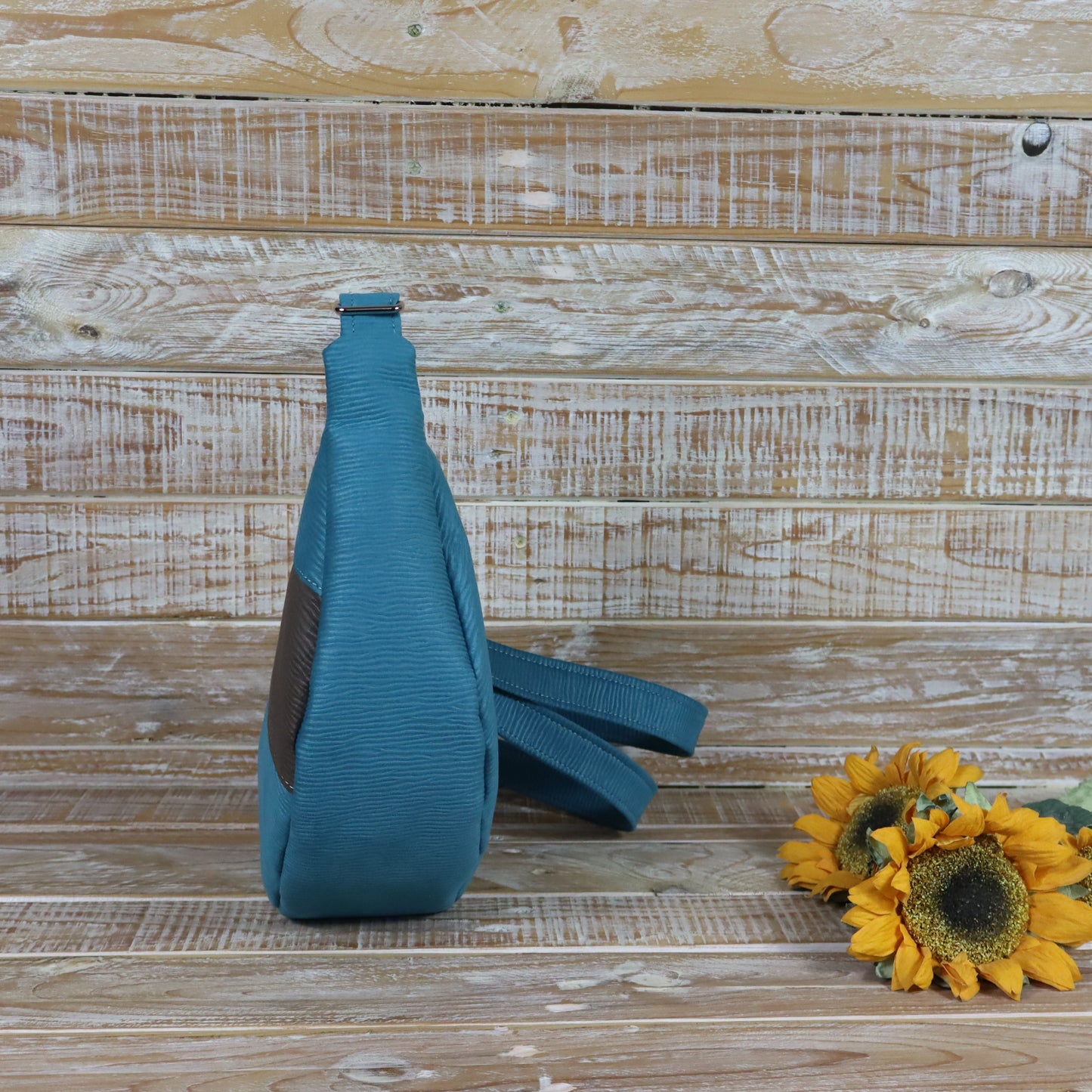 Giacinta shoulder bag - green blue