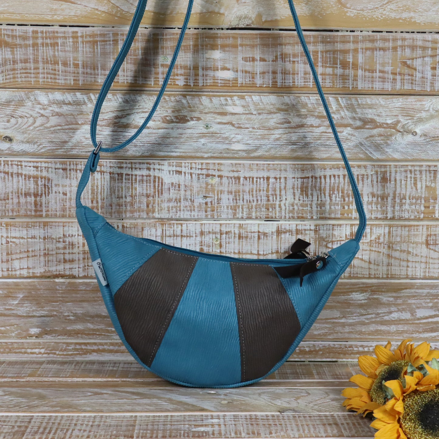 Giacinta shoulder bag - green blue