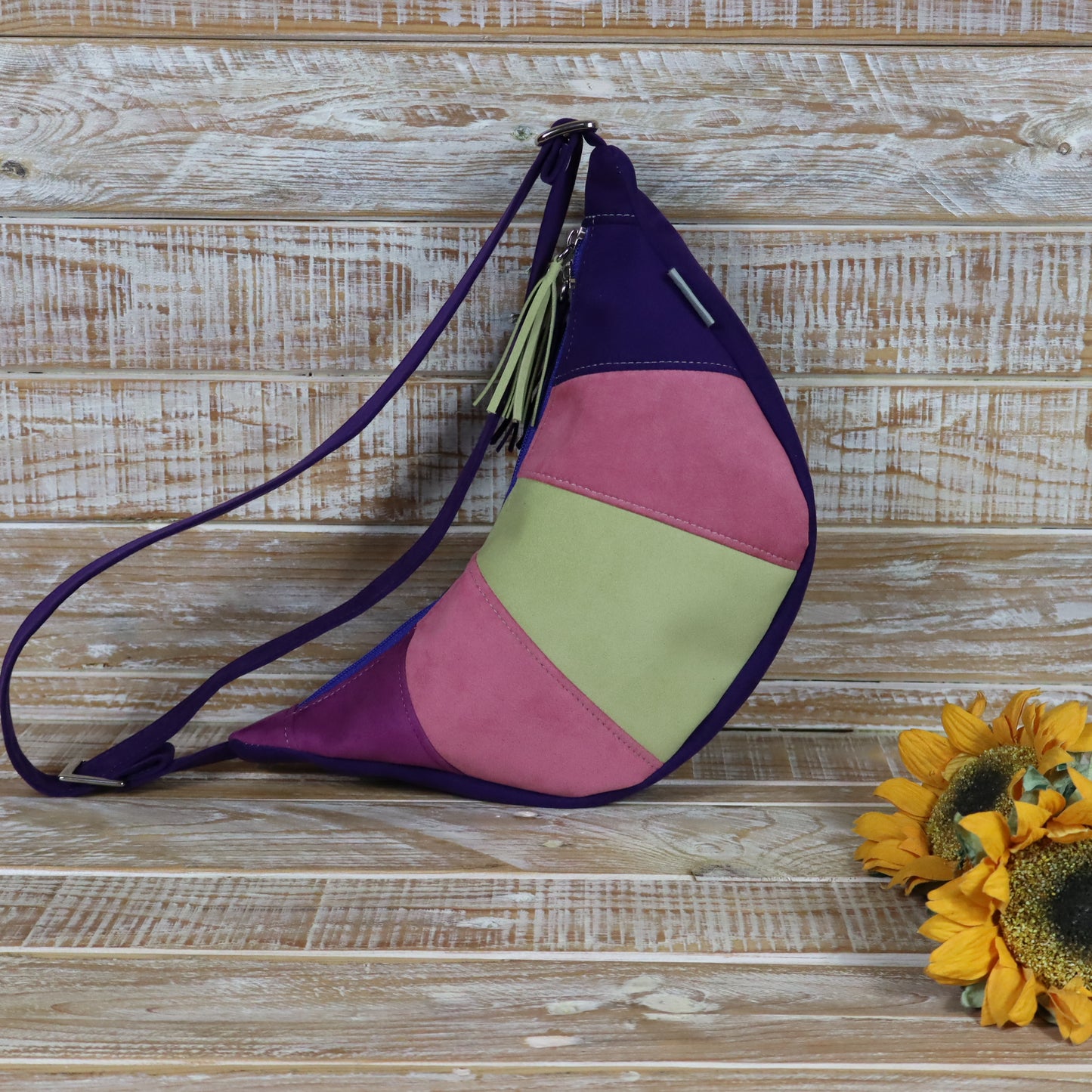 Luna viola rosa verde