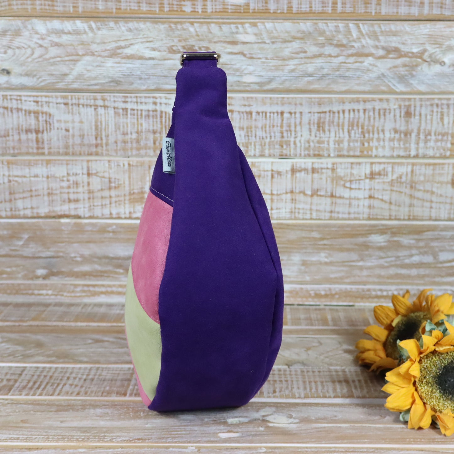 Luna viola rosa verde