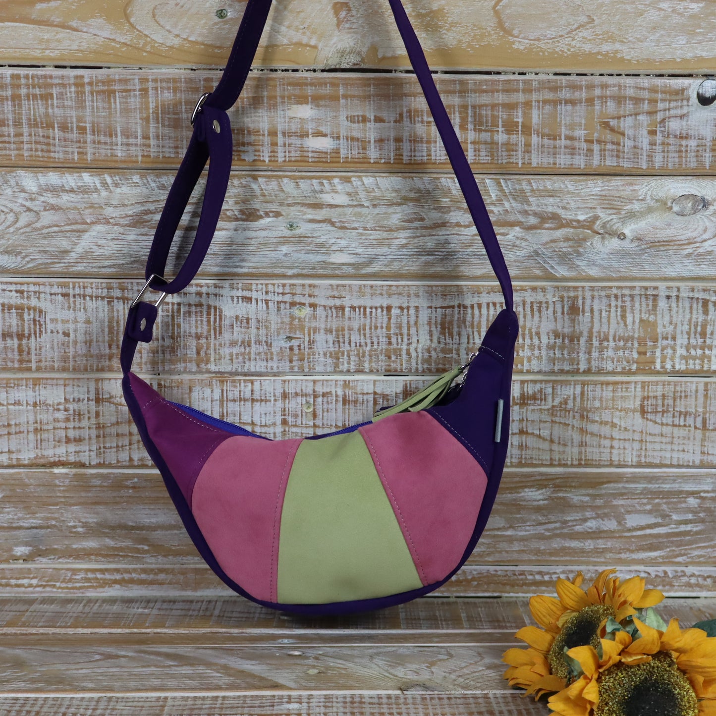 Luna viola rosa verde