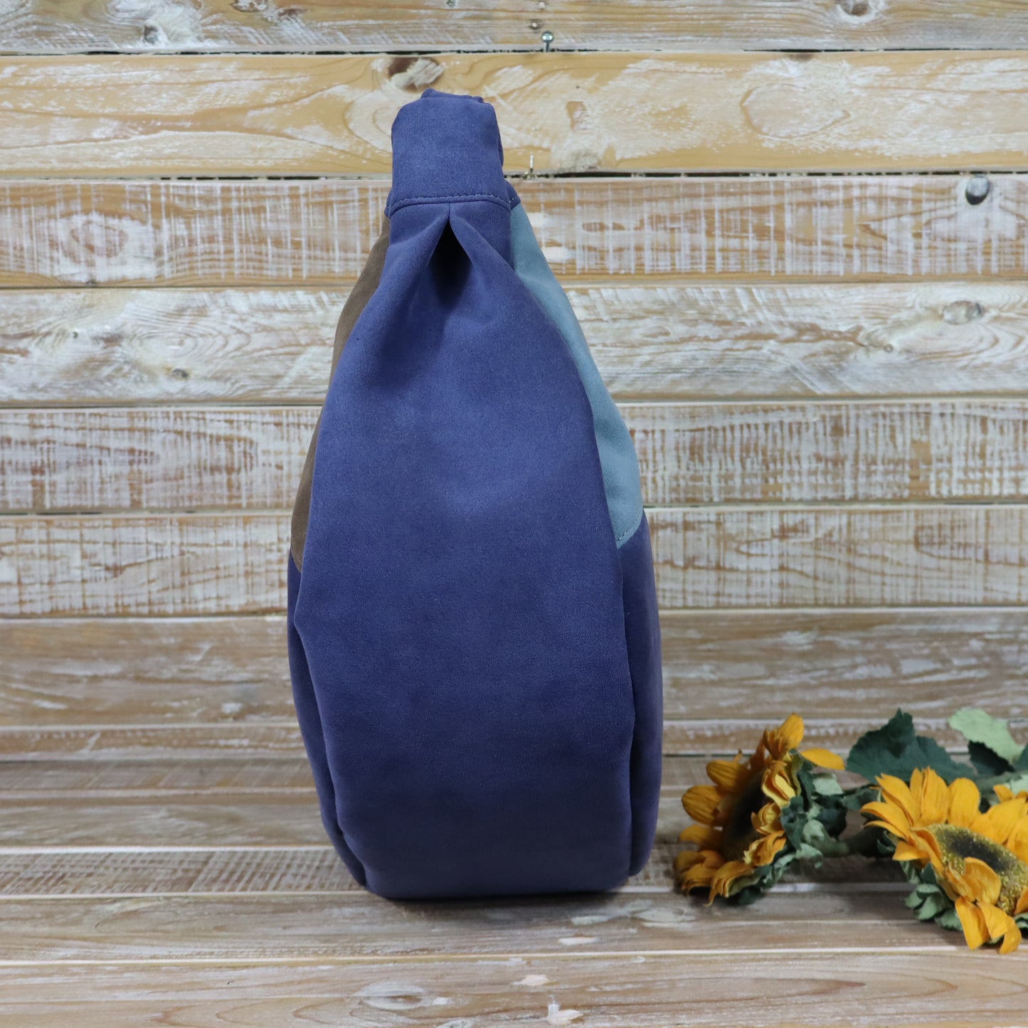 Hobo Bag blu denim e carta da zucchero