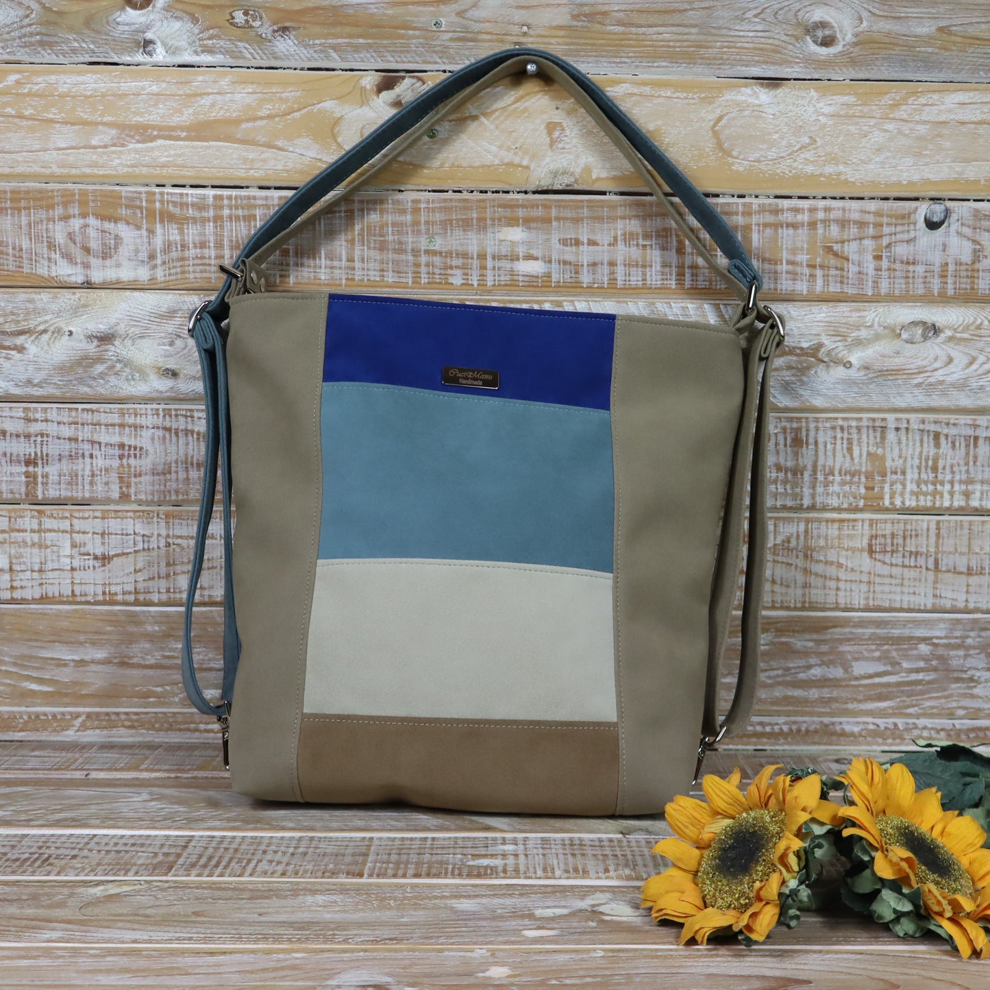 Anselmina cammello e toni azzurri