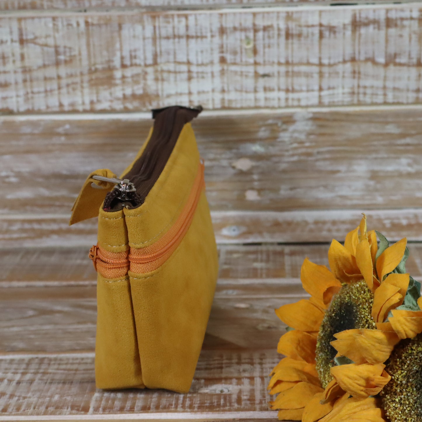 Portafoglio giallo ocra