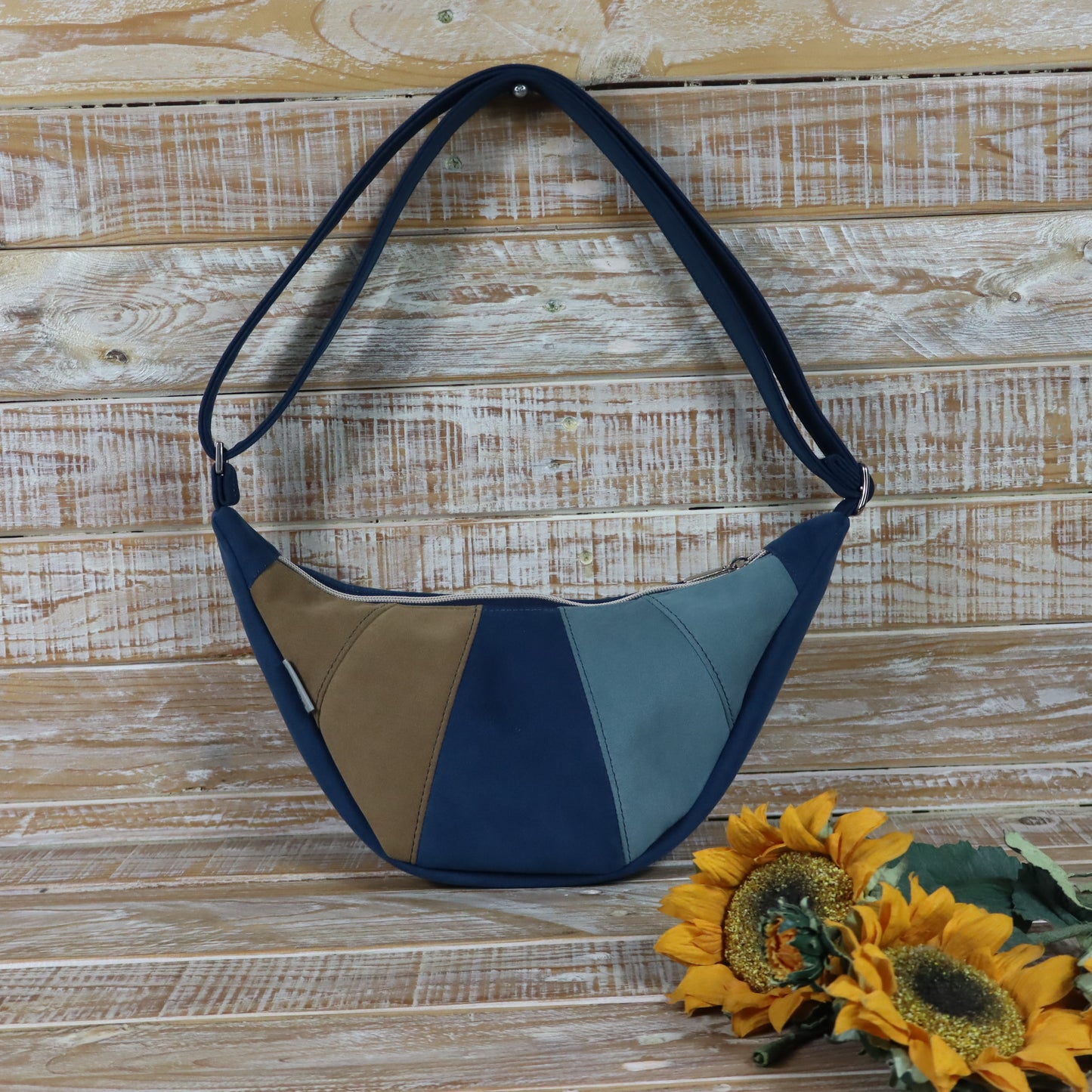 Giacinta shoulder bag - green blue