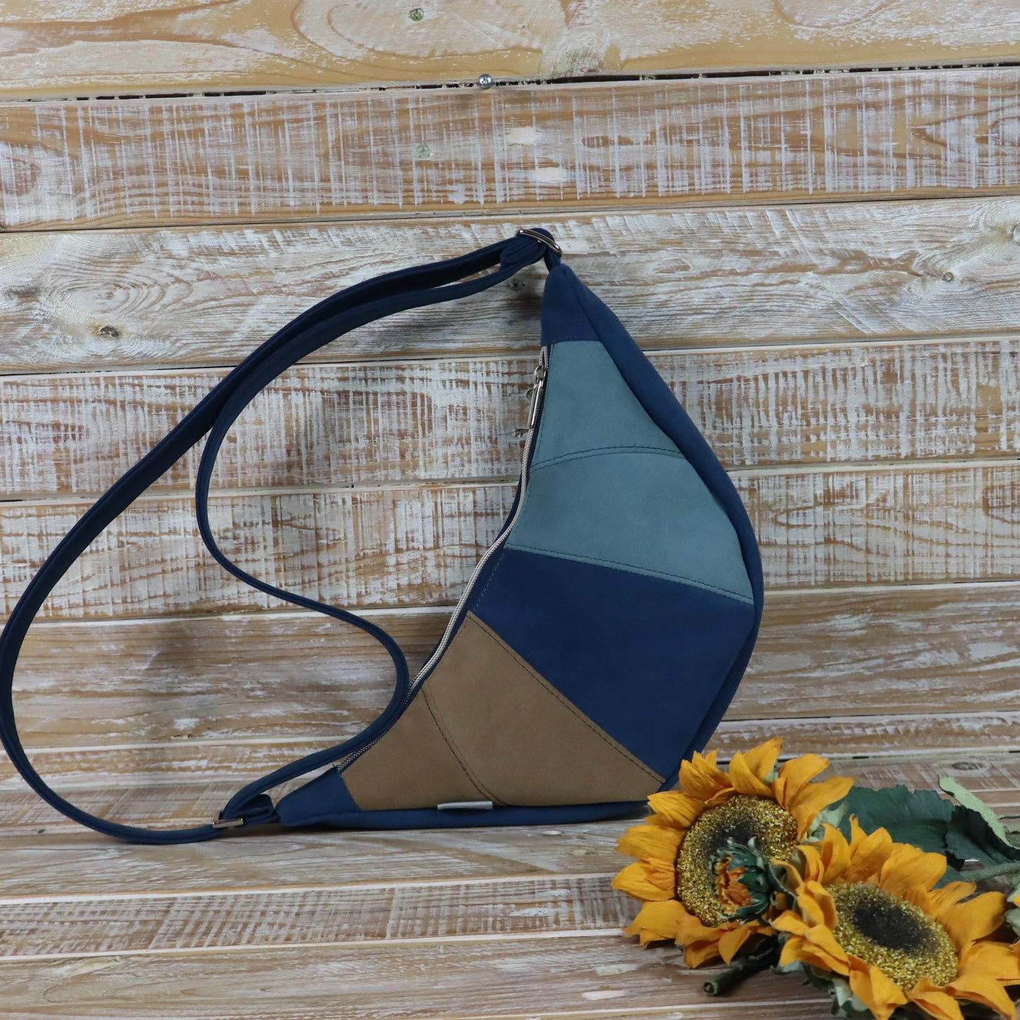 Giacinta shoulder bag - green blue
