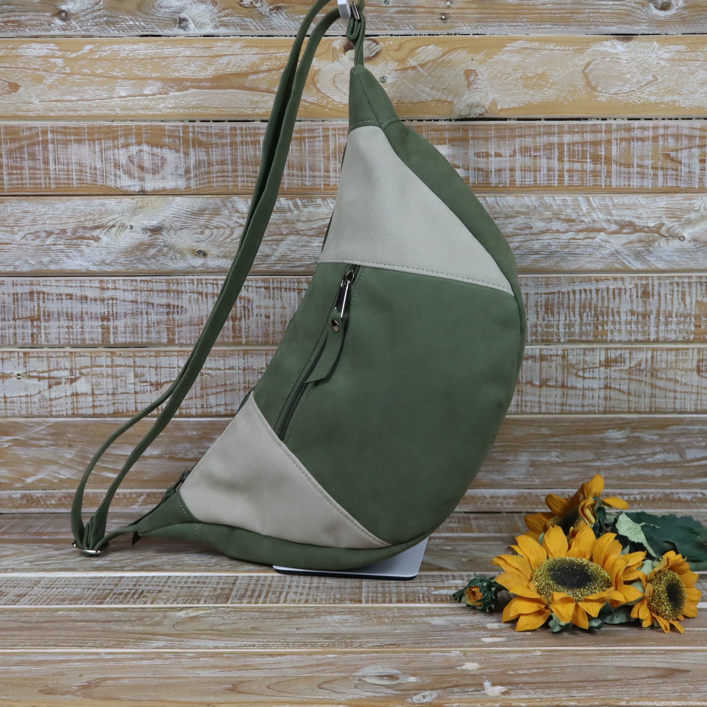 Hobo Bag Livia verde salvia sabbia