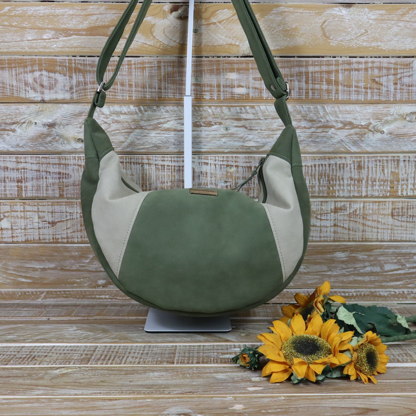 Hobo Bag Livia verde salvia sabbia